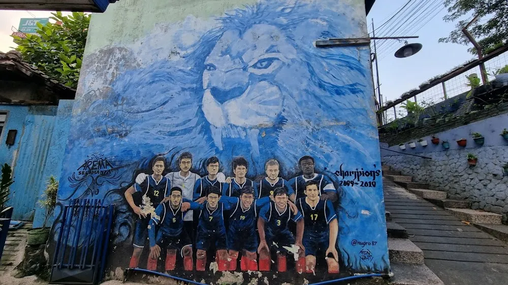 incredible murals in Arema Blue Village